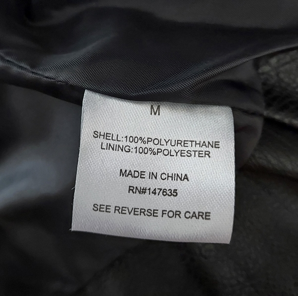 NEW! Romeo & Juliet black vegan leather zip-up cropped moto jacket🆕️Size Med - Picture 10 of 15